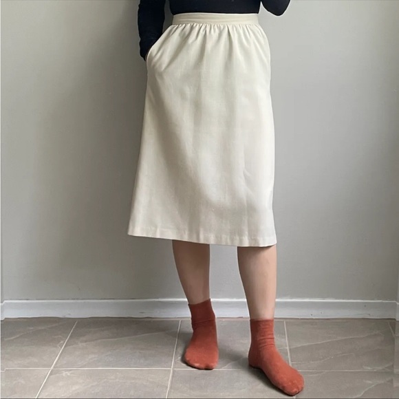 Handmade Cream Midi Skirt - Picture 2 of 8
